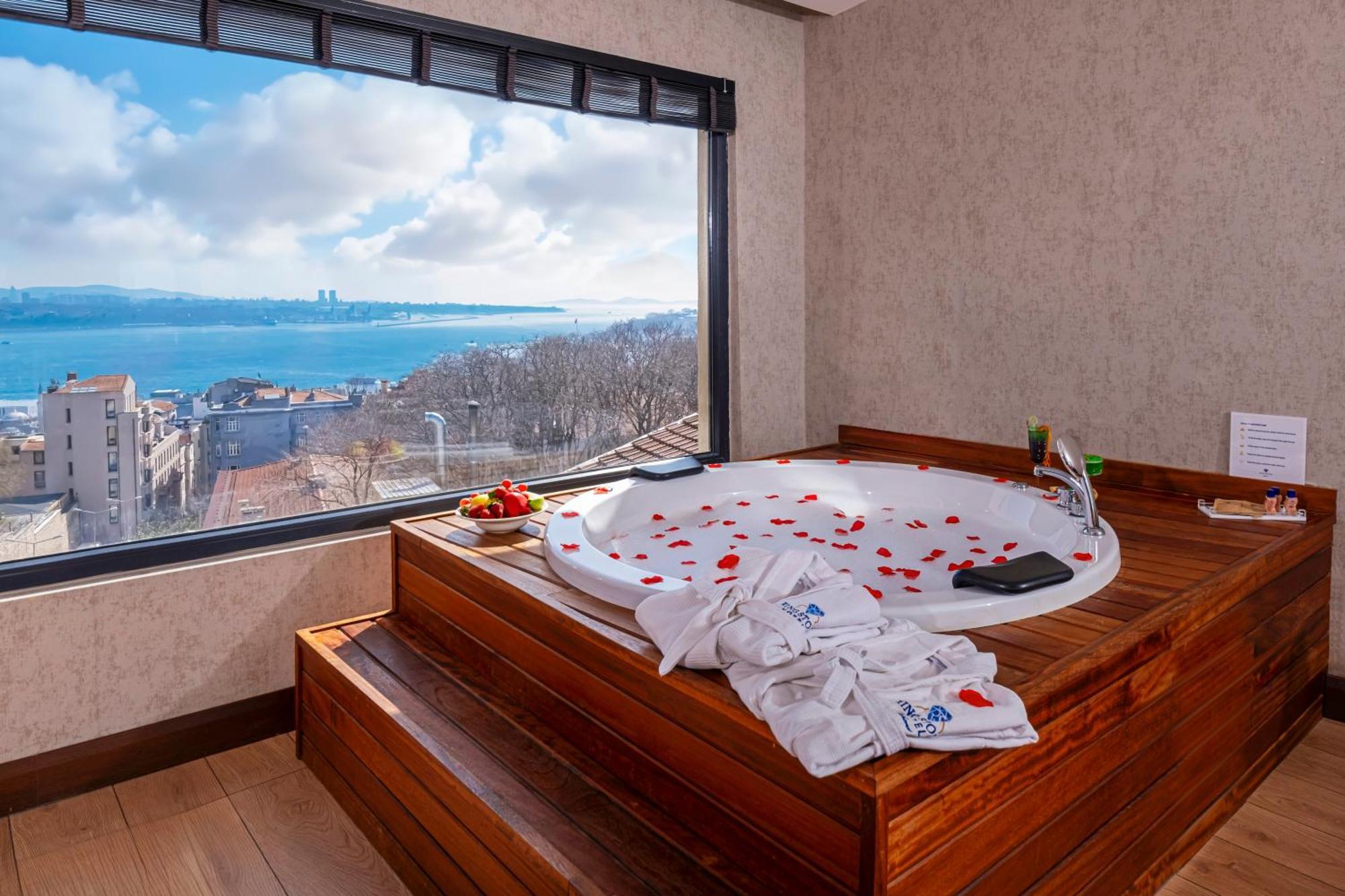 Ring Stone Hotels Bosphorus - Special Class Истанбул Екстериор снимка