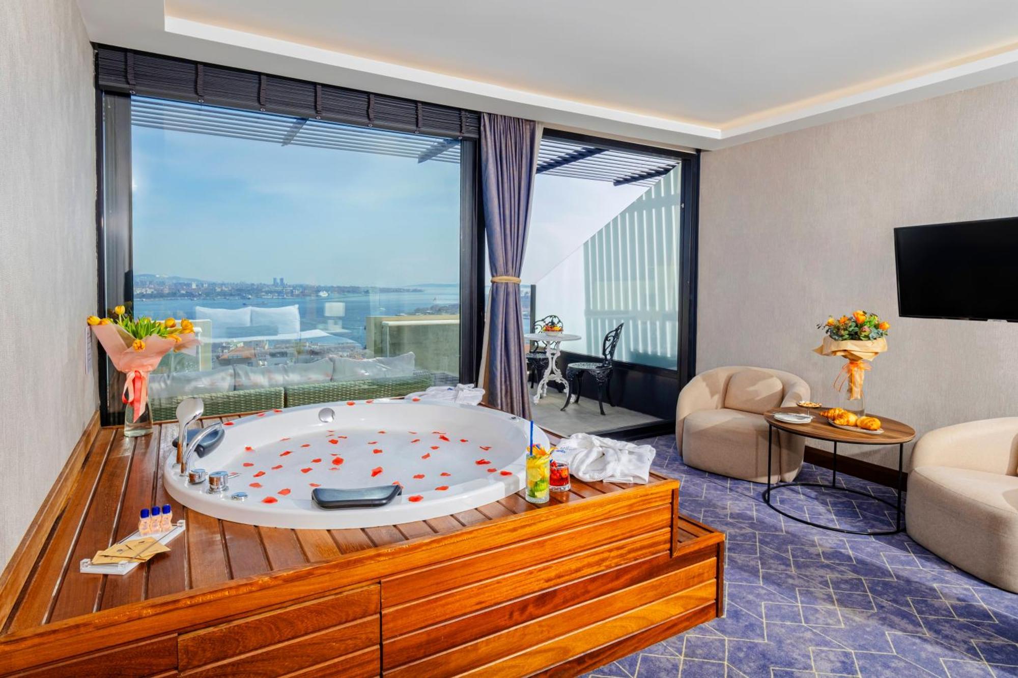 Ring Stone Hotels Bosphorus - Special Class Истанбул Екстериор снимка